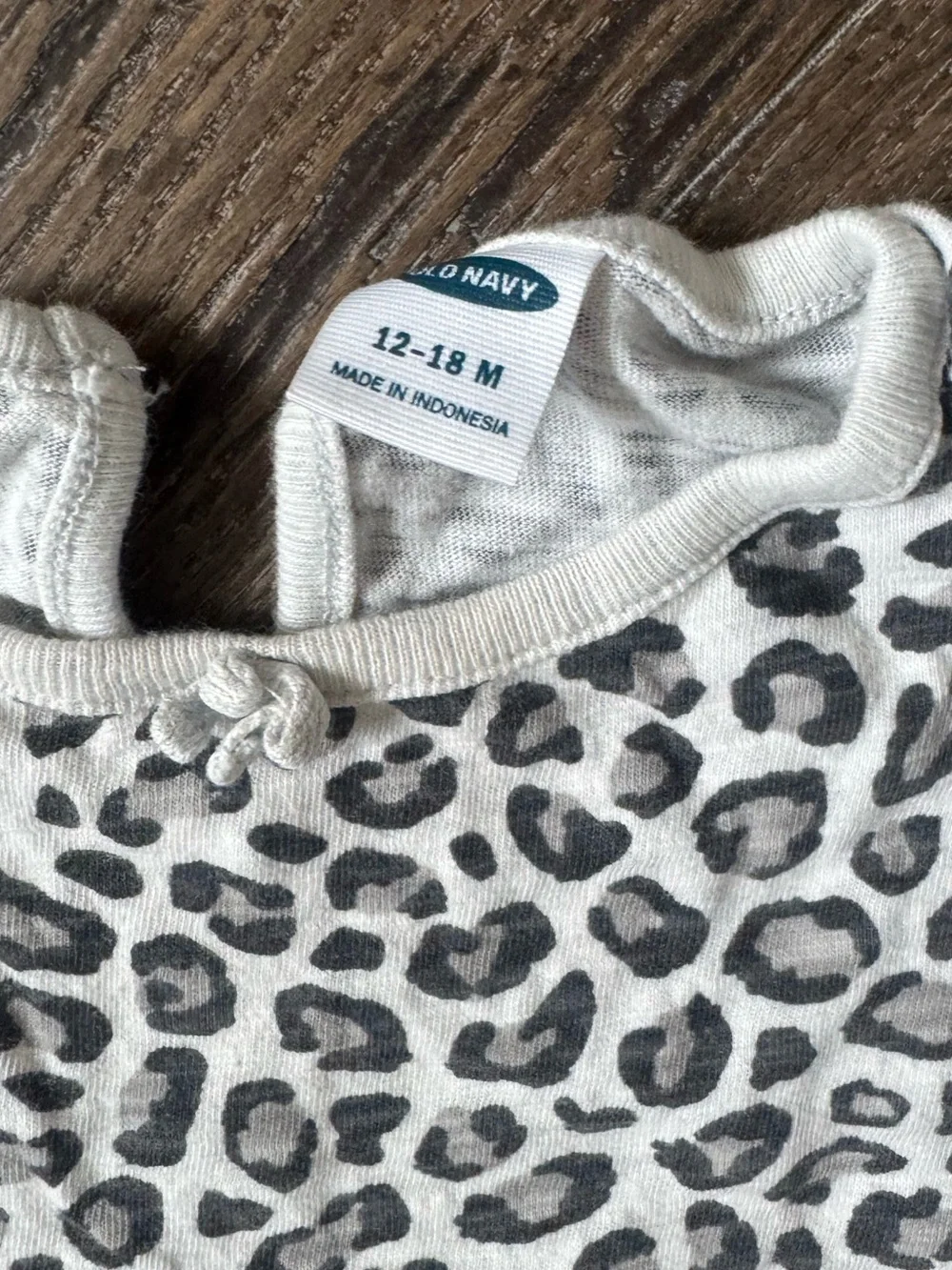 Old Navy Leopard Print Baby One-Piece Bodysuit - Beige/Black